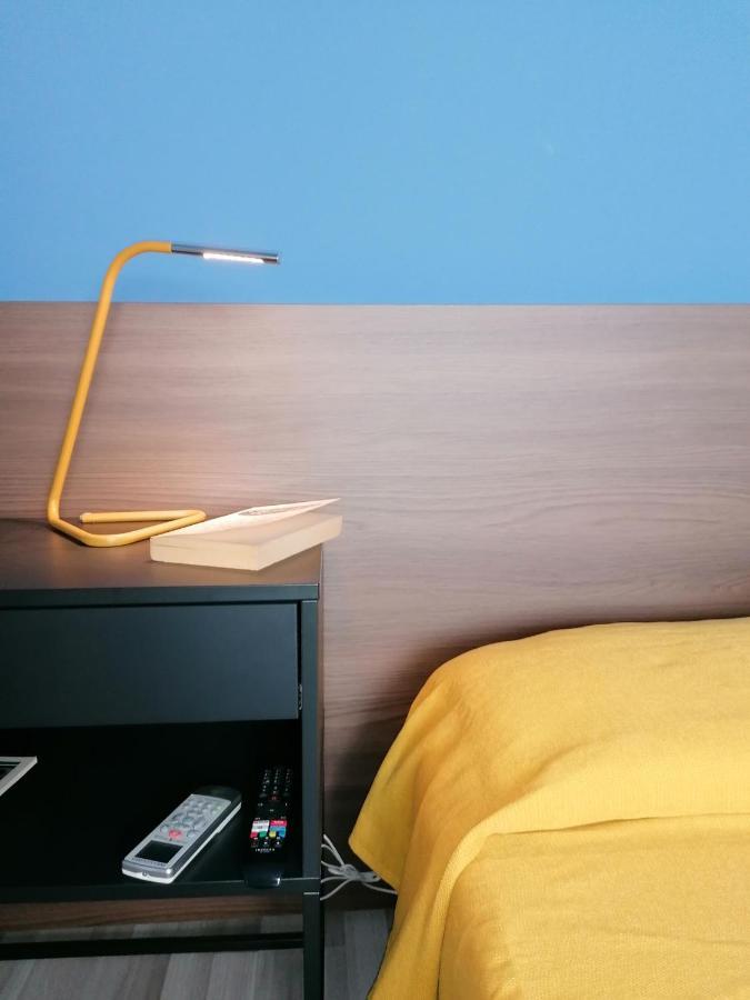 Inner City De Luxe Apartment Catania Bagian luar foto