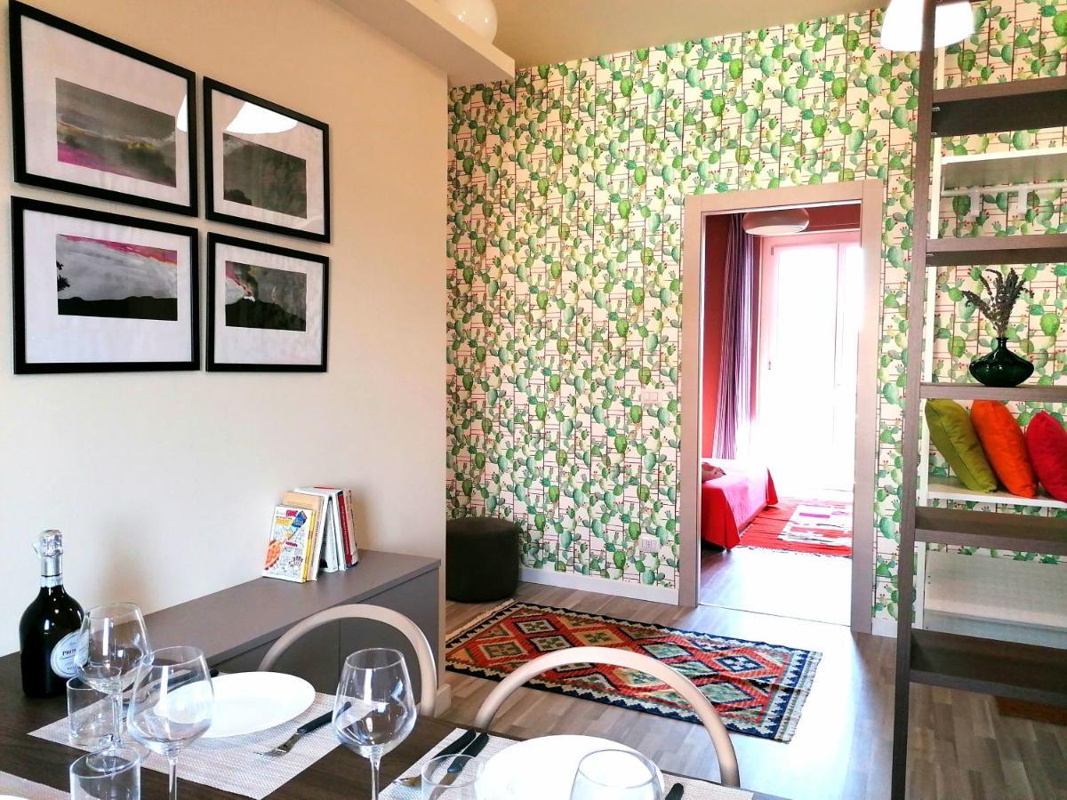 Inner City De Luxe Apartment Catania Bagian luar foto
