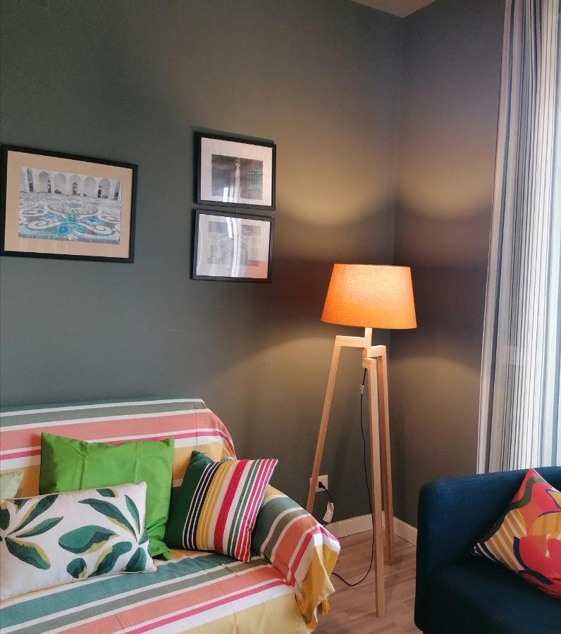 Inner City De Luxe Apartment Catania Bagian luar foto